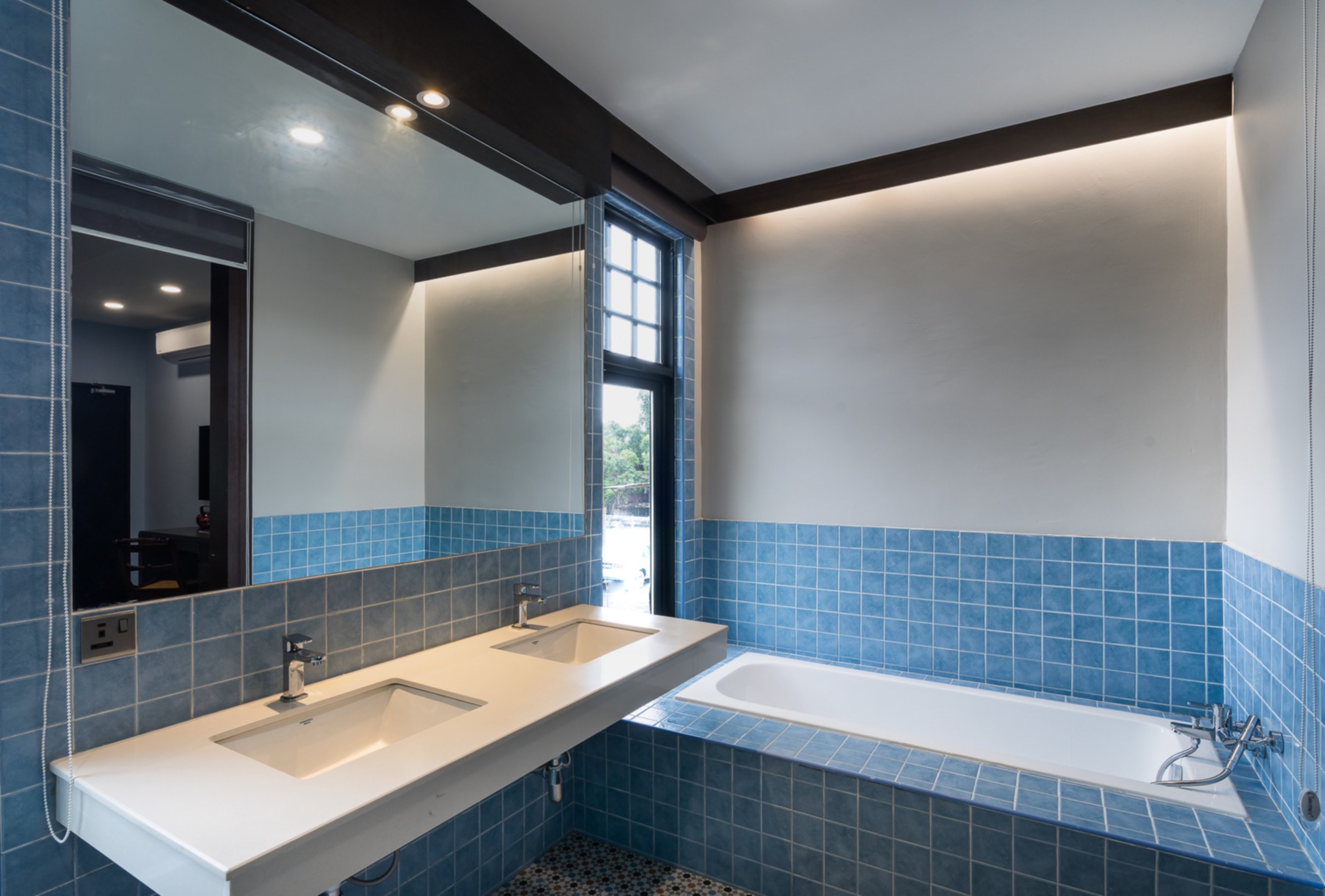 Grand Family Mix bathroom